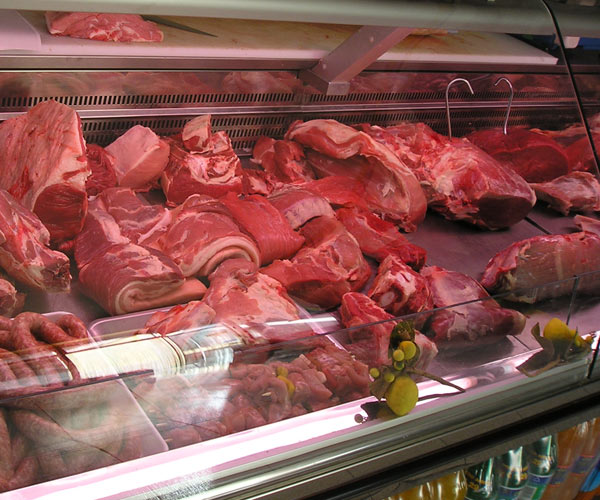 UCCIDE LA MOGLIE E METTE LA CARNE IN VENDITA NELLA SUA MACELLERIA - 21/04/2013