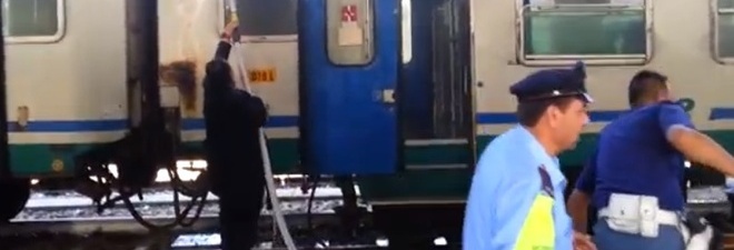 PAURA A TERMINI: VAGONE IN FIAMME E TRENI IN TILT. TRE PERSONE INTOSSICATE - VIDEO - 03/08/2013