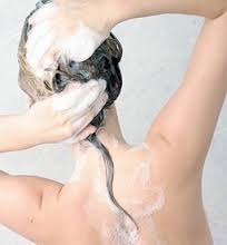 IDEE E RICETTE PER LO SHAMPOO NATURALE FAI DA TE - ECCO COME - 18/05/2014