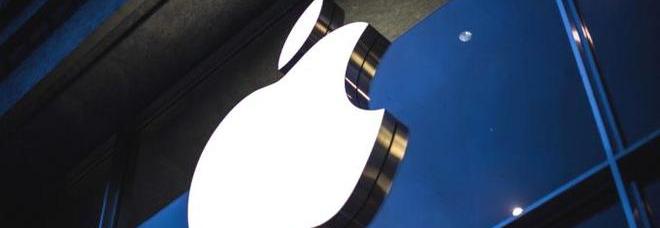 APPLE SI PREPARA A UNA LINEA DI ABBIGLIAMENTO HI TECH E PENSA A VESTITI CHE RICARICHINO I DISPOSITIVI - 27/05/2014