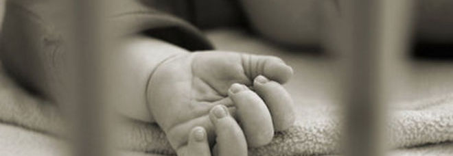 LASCIA SOLA A CASA LA FIGLIOLETTA DI DUE MESI: LA BIMBA MUORE, ERGASTOLO ALLA MADRE - 10/09/2014