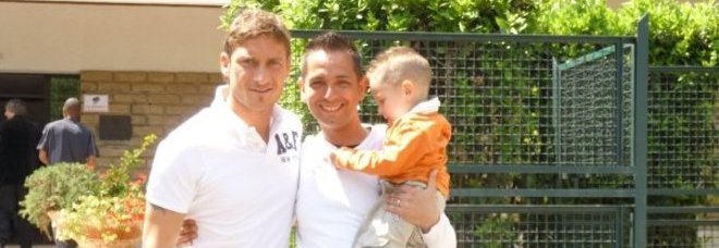 ''SEI IL PAPÀ CHE VOLEVO, FORZA ROMA!'', SU FACEBOOK IL MONDO DI CRISTIAN E STEFANO - 22/10/2014