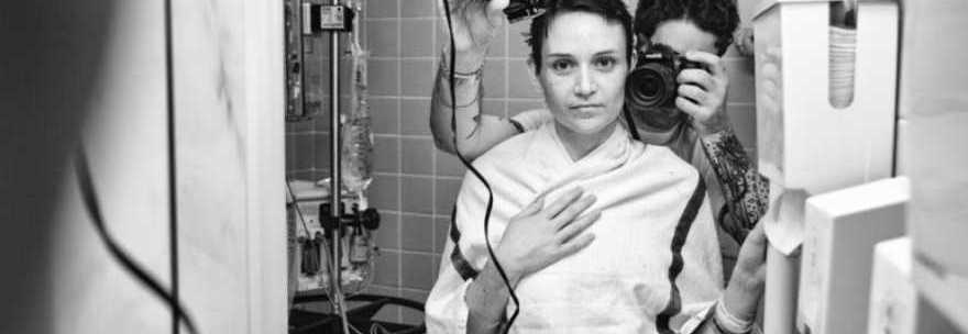 ''LA BATTAGLIA CHE NON ABBIAMO SCELTO'': IL MARITO FOTOGRAFA LA MOGLIE CON IL CANCRO FINO ALLA MORTE - 24/11/2014