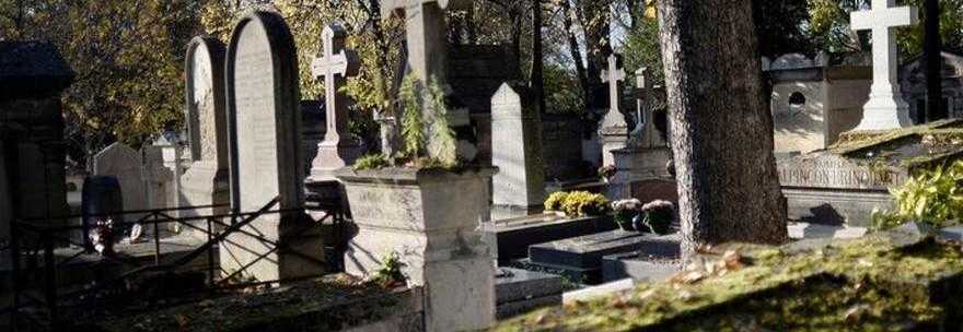 SINDACO VIETA LA SEPOLTURA A UNA BIMBA ROM: ''TOMBE ESAURITE, VIENE PRIMA CHI PAGA LE TASSE'' - 04/01/2015