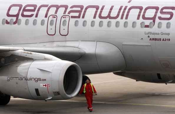 +++ ULTIM'ORA +++ : TRAGEDIA IN FRANCIA. PRECIPITA UN AEREO CON 148 PASSEGGERI - 24/03/2015