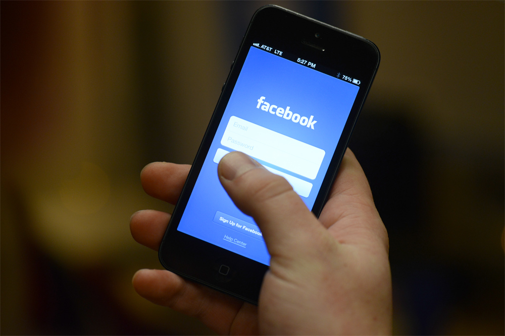 ACCOUNT FACEBOOK A RISCHIO FURTO. GLI ESPERTI: ECCO COSA NON SCARICARE DA INTERNET - 19/07/2015
