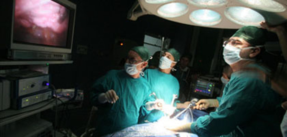 TUMORI: E' SVOLTA. ARRIVA LA NUOVA TECNICA CHE LI BRUCIA IN 30 MINUTI. ECCO DI COSA SI TRATTA - 19/07/2015