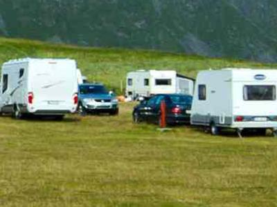 DIMENTICANO LA BIMBA IN AUTO, POI LA TRAGEDIA: ECCO COSA E' SUCCESSO - 23/07/2015