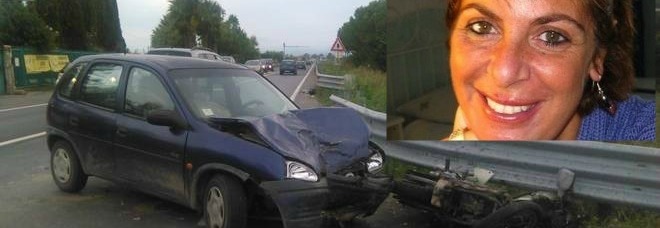 SCHIANTO IN MOTO CONTRO UN'AUTO: DANIELA MUORE A 53 ANNI TRA LE BRACCIA DEL FIGLIO - FOTO - 06/10/2015