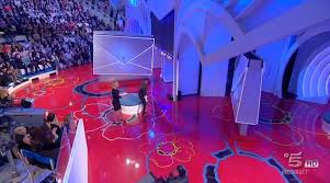 LA SCENA TAGLIATA A ''C'E' POSTA PER TE'': ECCO PERCHE' NON E' ANDATO IN ONDA - 25/01/2016