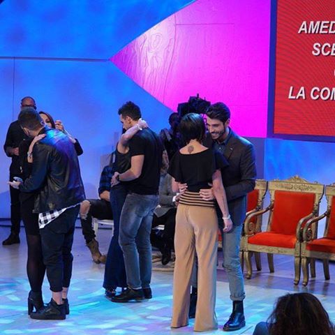 CAOS E LITE AD ''UOMINI E DONNE'': ''PARLI TU CHE SEI LA PIU' T... DI TUTTE'' - 29/01/2016