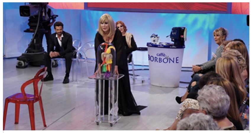 ARRIVA LA DECISIONE UFFICIALE DI MEDIASET: ECCO QUANDO ANDRA' IN ONDA UOMINI E DONNE - 02/01/2017
