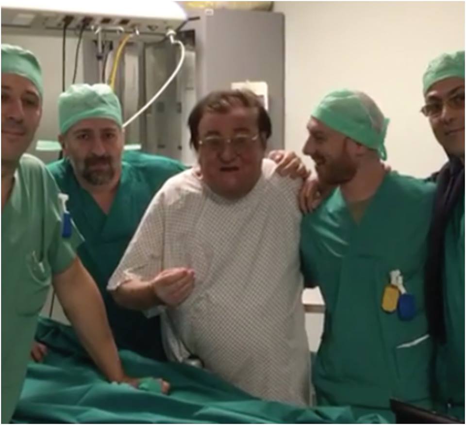 RICOVERATO D'URGENZA: LEONE DI LERNIA E' GRAVE - ECCO COS'E' ACCADUTO - 22/02/2017
