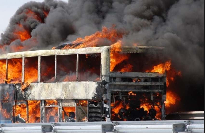 PAURA A ROMA: ''STA ANDANDO A FUOCO, EVACUATO ANCHE UN PALAZZO'' ECCO COSTA STA ACCADENDO - 25/02/2017