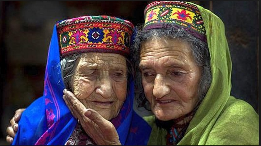 GLI HUNZA VIVONO FINO A 150 ANNI, NON CONOSCONO IL CANCRO E PARTORISCONO A 65 ANNI: ECCO COME SI NUTRE LA POPOLAZIONE PIU' LONGEVA - 02/03/2017