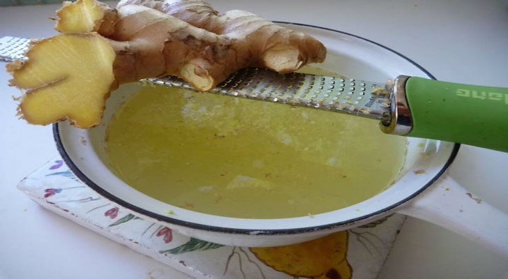 ECCO COME PREPARARE LA TISANA ZENZERO E LIMONE BRUCIA GRASSI E ANTI CELLULITE - 11/04/2017