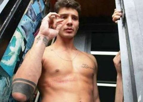 ''URLAVA COME UN PAZZO, UNA FURIA. LE GRIDA ERANO SPAVENTOSE'' ECCO COM'E' STATO BECCATO STEFANO DE MARTINO - 20/04/2017