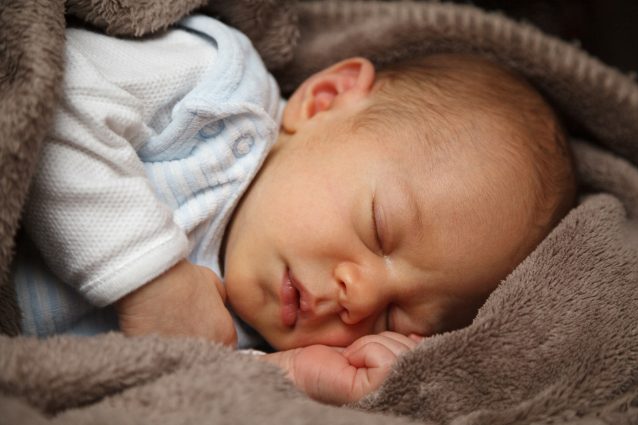 GLI 8 NOMI CHE NON POSSONO ESSERE DATI AL BAMBINO: SONO VIETATI DALLA LEGGE - 29/05/2017