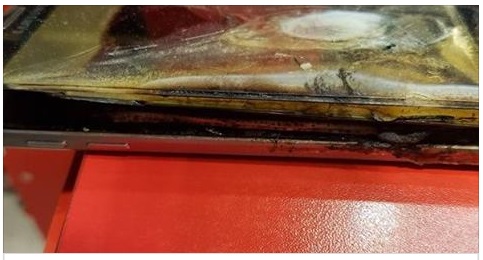 LO SMARTPHONE SCOPPIA E VA A FUOCO DURANTE LA NOTTE: PAURA PER UNA COPPIA ROMANA - 06/06/2017
