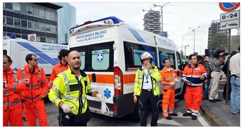TERRORE A MILANO: AUTO A FOLLE VELOCITA' TRAVOLGE PEDONI E VEICOLI - ECCO COSA STA ACCADENDO - 08/06/2017