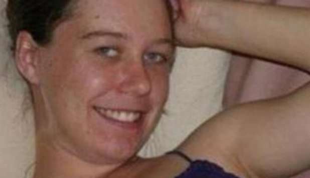 LASCIA I FIGLI SOTTO LA DOCCIA, LEI SI ADDORMENTA: QUANDO SI SVEGLIA LI TROVA MORTI - 29/04/2013