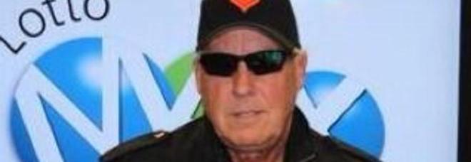 VINCE 40 MLN ALLA LOTTERIA E DONA TUTTO IN BENEFICENZA: IN MEMORIA DELLA MOGLIE MORTA - 18/12/2013