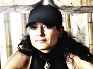 LEI SI CHIAMA MARZIA E VIVE DA 15 ANNI IN KENIA - HA SCOPERTO DI ESSERE VITTIMA DI QUALCOSA CHE LE HA CAMBIATO LA VITA - 23/12/2013