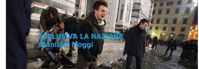 FA PIPÌ SUL SAGRATO DEL DUOMO DI FIRENZE A CAPODANNO: INCASTRATO DA FACEBOOK - 08/01/2014