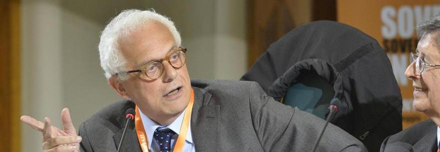 ''SERVO DELLE BANCHE'', E TENTA DI STRANGOLARLO. L'EX MINISTRO VISCO AGGREDITO A ROMA - 03/03/2014
