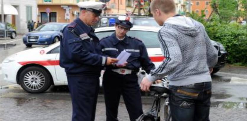 BICICLETTE: PATENTINO, ASSICURAZIONI E CASCO OBBLIGATORI - E' UFFICIALE - 29/04/2014