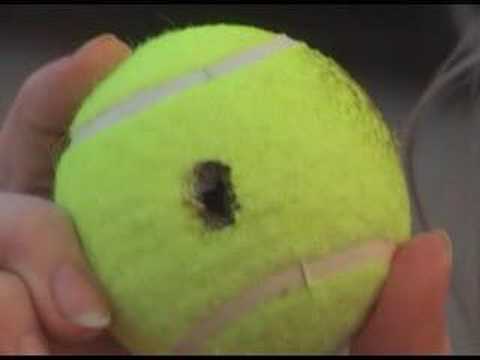 TRUCCO DELLA ''PALLINA DA TENNIS'': ECCO COME APRONO LE NOSTRE AUTO - VIDEO - 20/07/2014