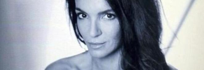 ROMINA, 40ENNE SEPARATA CON 4 FIGLI, FA UN CALENDARIO: ''LA VITA NON E' MICA FINITA'' - 28/10/2014
