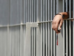 DETENUTO EVADE DAL CARCERE PER DONARE IL MIDOLLO ALLA FIGLIA - 26/02/2014