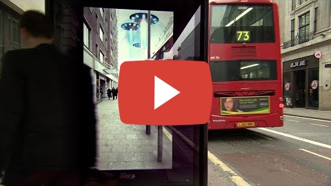 ECCO COSA SUCCEDE A QUESTA FERMATA DELL'AUTOBUS - VIDEO - 27/12/2015