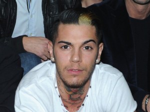IL REPPER EMIS KILLA RICOVERATO D'URGENZA IN OSPEDALE - 02/04/2014