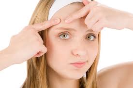 ADDIO ACNE: ECCO COME OTTENERE UNA PELLE LISCIA E PERFETTA - 04/06/2014