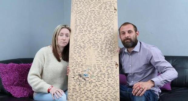 STRONCATA DA UN CANCRO A 13 ANNI, LA FAMIGLIA TROVA UNA SUA LETTERA DIETRO LO SPECCHIO - ECCO COSA HA SCRITTO - 18/06/2014