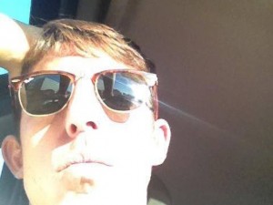 ACCOLTELLA 3 IGNARI PASSANTI A MILANO, FERMATO DALLA POLIZIA SI GIUSTIFICA CON PAROLE DA BRIVIDI - ECCO QUALI - 18/06/2014