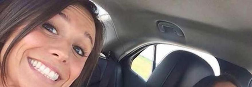SCATTA UN SELFIE, POI SI SCHIANTA CON L'AUTO. RAGAZZA-MADRE MUORE ALL'ADDIO AL NUBILATO - 25/06/2014