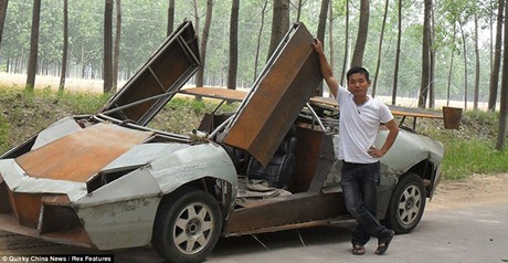 CONTADINO SI COSTRUISCE UNA LAMBORGHINI REVENTON CON ROTTAMI DI METALLO - FOTO - 01/07/2014