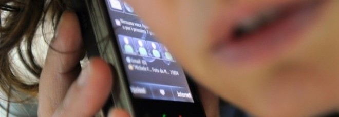 DAL 21 LUGLIO PER TIM E VODAFONE UNA FUNZIONE IMPORTANTE DIVENTA A PAGAMENTO - ECCO COSA - 02/07/2014