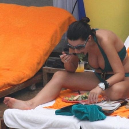 CONTINUA LA STORIA DELLA LITE IN SPIAGGIA DELLA PAUSINI - ECCO LE SUE DICHIARAZIONI - 08/07/2014