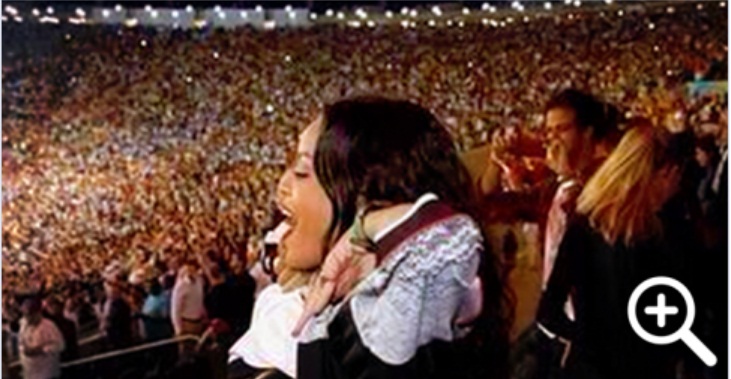 RIHANNA SI ALZA LA MAGLIETTA AL GOAL DI GOTZE E MOSTRA TUTTO - FOTO ALL'INTERNO - 14/07/2014