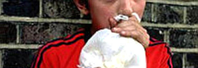 L'ULTIMA FRONTIERA DELLO SBALLO: ''SNIFFARE LO SHAMPOO'' - 28/09/2014