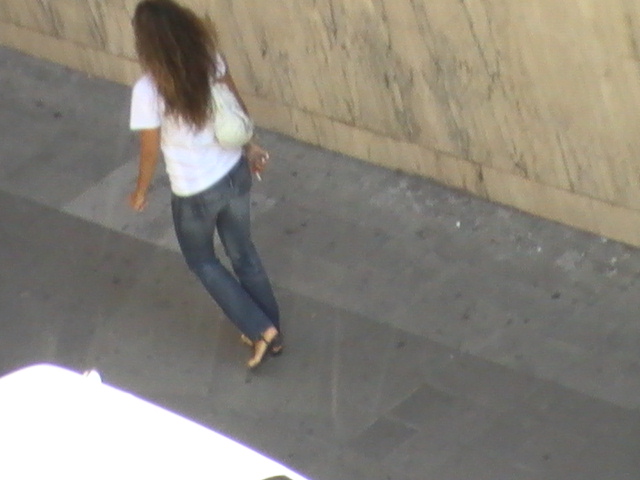 RAGAZZINA DI 15 ANNI UCCIDE E FA A PEZZI LA SUA AMICA: IN CASA UNA SCENA DA FILM HORROR - 28/07/2014