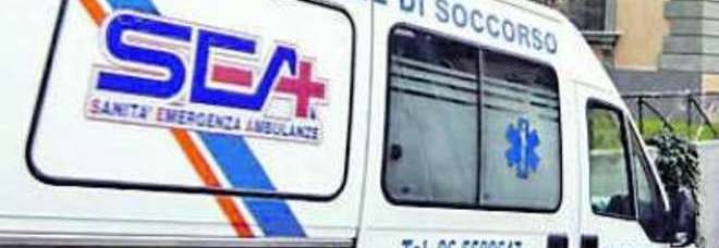 ROMA: PARTORISCE NEL WATER E VA AL BAR COL BIMBO MORTO IN BORSA - 09/09/2014