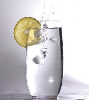 ECCO I BENEFICI NEL BERE ACQUA E ZENZERO - GUARDA - 12/09/2014