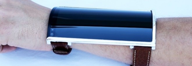 ARRIVA PORTAL, LO SMARTPHONE ULTRA FLESSIBILE CHE SI INDOSSA AL POLSO - 08/11/2014
