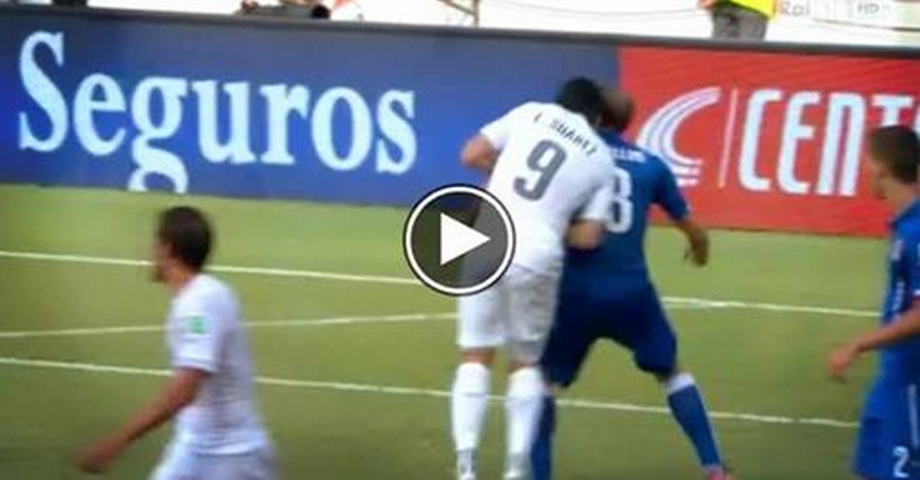 ECCO IL MOMENTO DEL MORSO DI SUAREZ A GIORGIO CHIELLINI - VIDEO - 24/06/2014