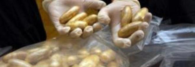 BABY CORRIERE A 11 ANNI, BAMBINA IN OSPEDALE: COSTRETTA DA PAPA' A INGERIRE 104 CAPSULE DI COCA - 17/01/2015